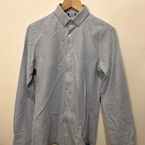 Zara textured and dotted button up shirt - Picture 3 of 3